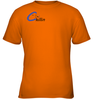 Chillin enjoying music (Pocket Size)) - Gildan Youth Short Sleeve T-Shirt